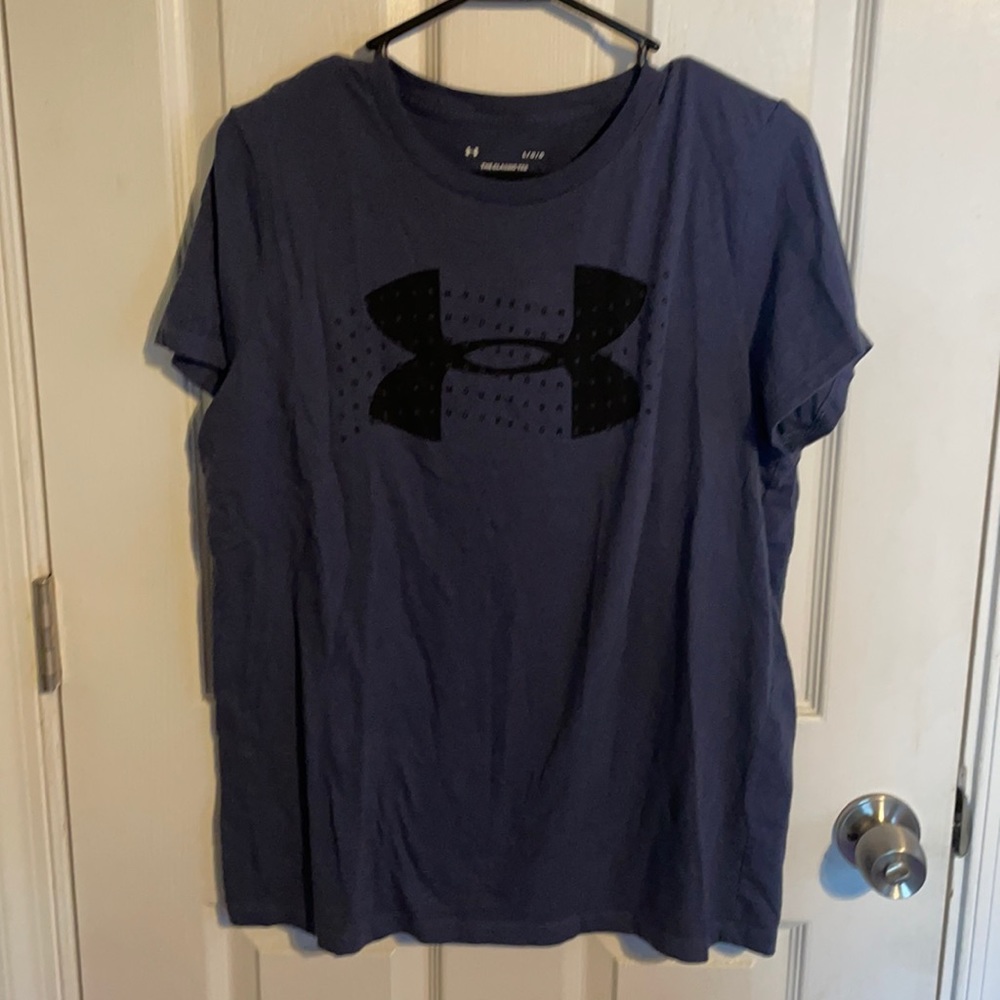 Under Armour T-shirt